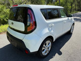 Used 2016 Kia Soul + image 6