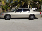 Used 2006 Lincoln Town Car Designer Series image 4