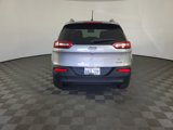 Used 2018 Jeep Cherokee Latitude image 5