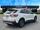 Used 2022 Ford Escape SE image 4