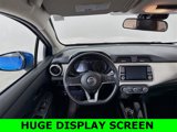Used 2022 Nissan Versa SV image 3