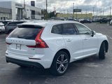 Used 2018 Volvo XC60 T5 Momentum w/ Vision Package image 3