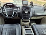 Used 2013 Chrysler Town & Country Touring image 5