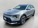 Used 2023 Kia Niro EX Touring image 4