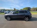 Used 2020 Jeep Cherokee Limited image 2