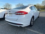 Used 2017 Ford Fusion SE w/ Fusion SE Technology Package image 4