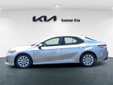 Used 2020 Toyota Camry LE image 3