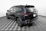 New 2025 Volkswagen Taos SE image 3