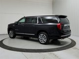 Used 2022 GMC Yukon XL Denali image 6
