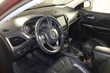 Used 2019 Jeep Cherokee Limited image 2