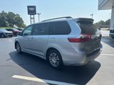 Used 2020 Toyota Sienna XLE image 2