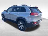 Used 2016 Jeep Cherokee Trailhawk image 4
