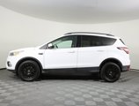 Used 2018 Ford Escape SE image 2