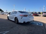 Used 2020 Toyota Camry SE image 3