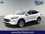 Used 2022 Ford Escape Titanium image 3