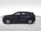 Used 2024 GMC Terrain SLE image 2