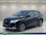 Used 2023 Nissan Kicks SV image 2
