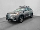 Used 2018 Toyota Highlander LE image 3