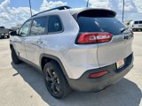 Used 2018 Jeep Cherokee Latitude w/ Altitude Package image 3