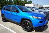 Used 2017 Jeep Cherokee Sport w/ Cold Weather Group image 2