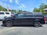 Used 2018 Dodge Grand Caravan SE image 2