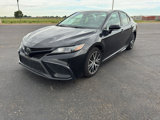 Used 2023 Toyota Camry SE image 3