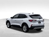 Used 2020 Ford Escape SE image 3