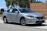 Used 2015 Lexus ES 300h image 2