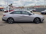 New 2025 Hyundai Elantra SEL image 4