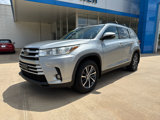 Used 2019 Toyota Highlander XLE image 2