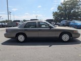 Used 2004 Ford Crown Victoria image 2