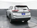Used 2024 Nissan Rogue SV image 4