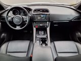 Used 2018 Jaguar F-PACE Premium image 4