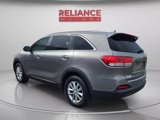 Used 2016 Kia Sorento LX w/ LX Convenience Package image 4