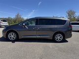 Used 2019 Chrysler Pacifica Limited image 5