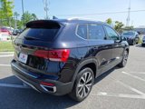 Used 2022 Volkswagen Taos SE w/ IQ.Drive SE Package image 4