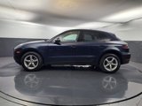 Certified 2018 Porsche Macan image 2