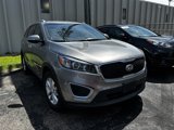 Used 2017 Kia Sorento LX image 5