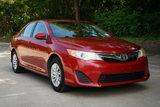 Used 2013 Toyota Camry LE image 2