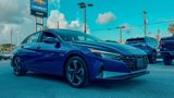 Used 2023 Hyundai Elantra Limited w/ Cargo Package image 3