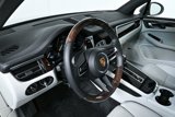 Certified 2022 Porsche Macan image 4