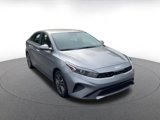 Used 2023 Kia Forte LXS image 3