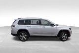 Used 2022 Jeep Grand Cherokee L Limited image 3