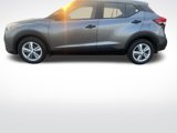 Used 2020 Nissan Kicks S image 2