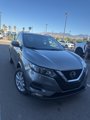Used 2022 Nissan Rogue Sport SV image 2