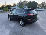 Used 2016 Jeep Cherokee Latitude w/ Cold Weather Group image 3