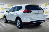Used 2017 Nissan Rogue SV image 4