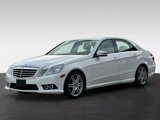 Used 2010 Mercedes-Benz E 350 4MATIC Sedan w/ Premium 1 Pkg image 3