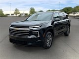 Used 2024 Chevrolet Traverse LT image 3