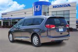 Used 2019 Chrysler Pacifica Touring-L image 4